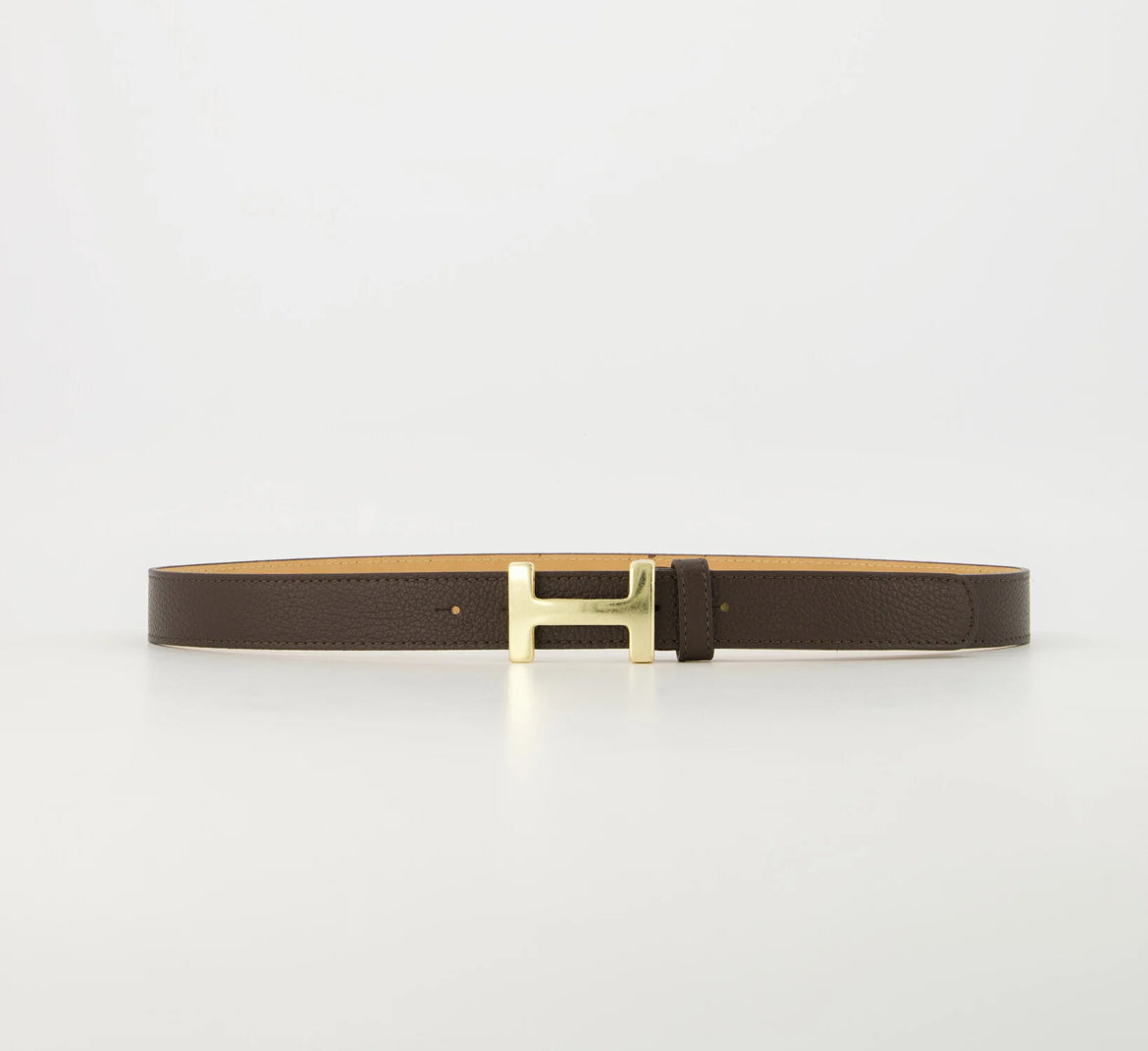 Hillary Riem | Donkerbruin