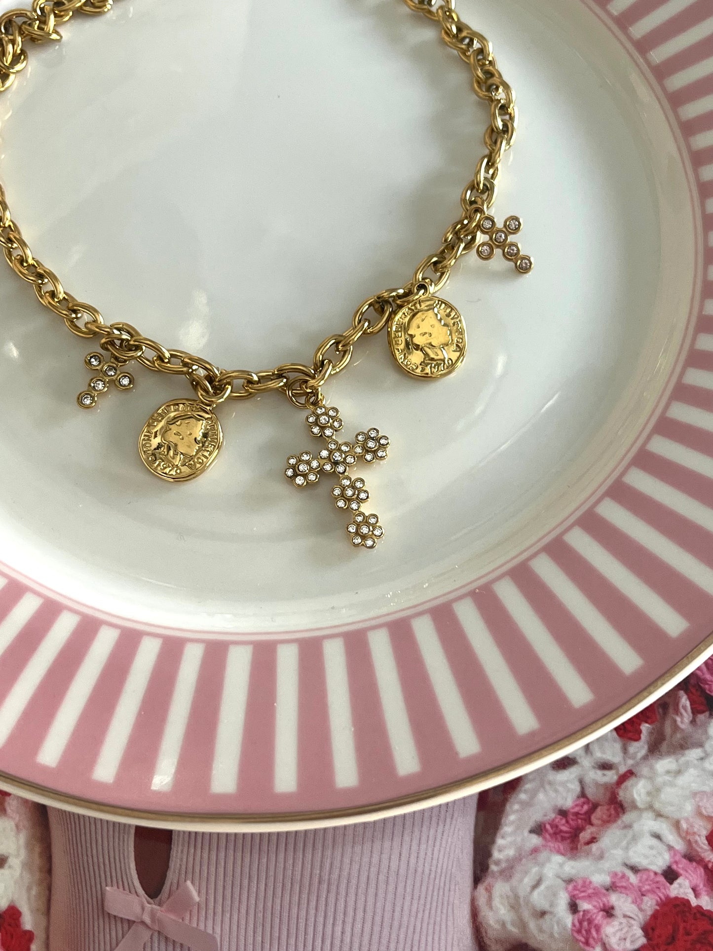Collier à breloques Croix | K006