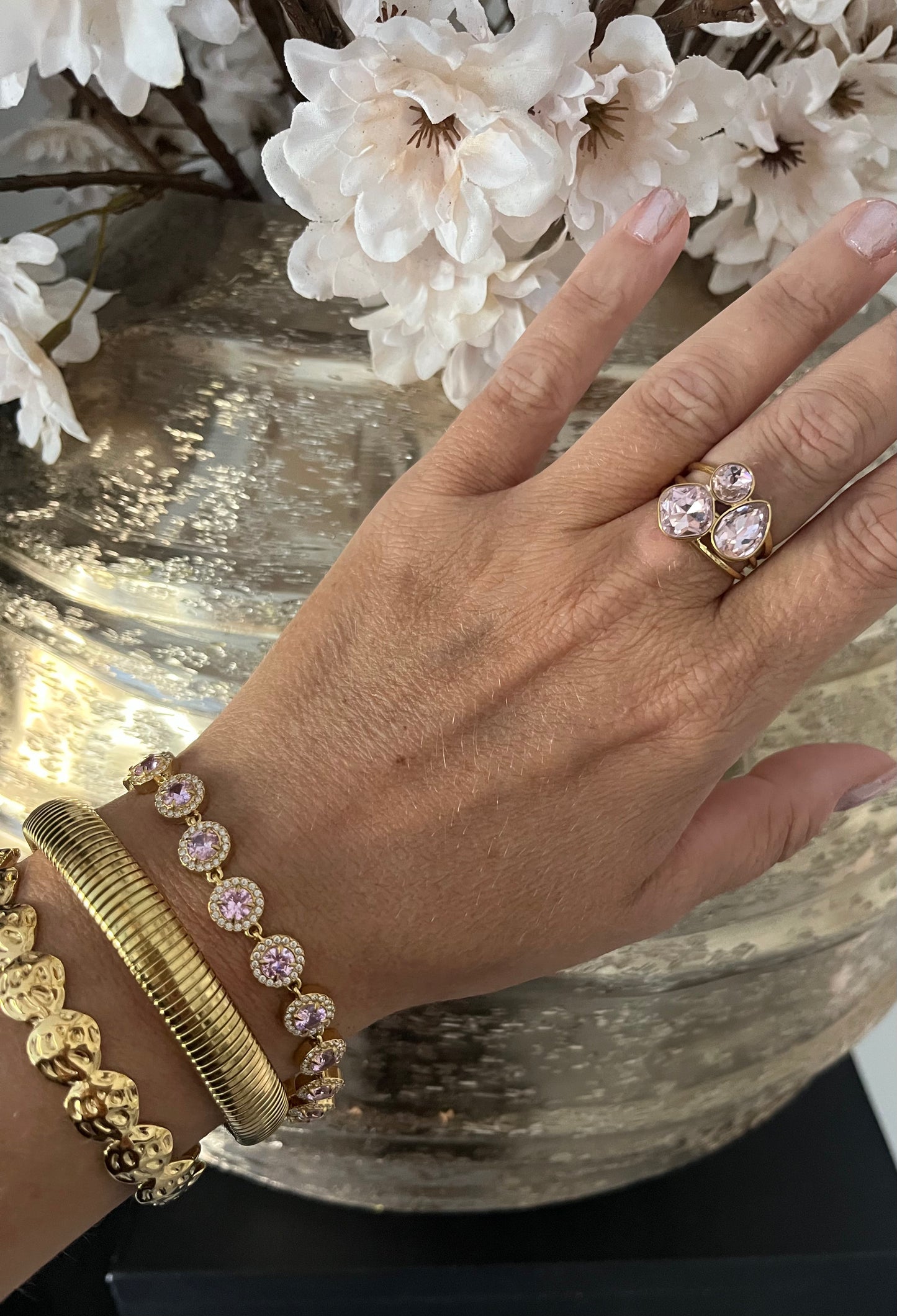 Shelly Ring