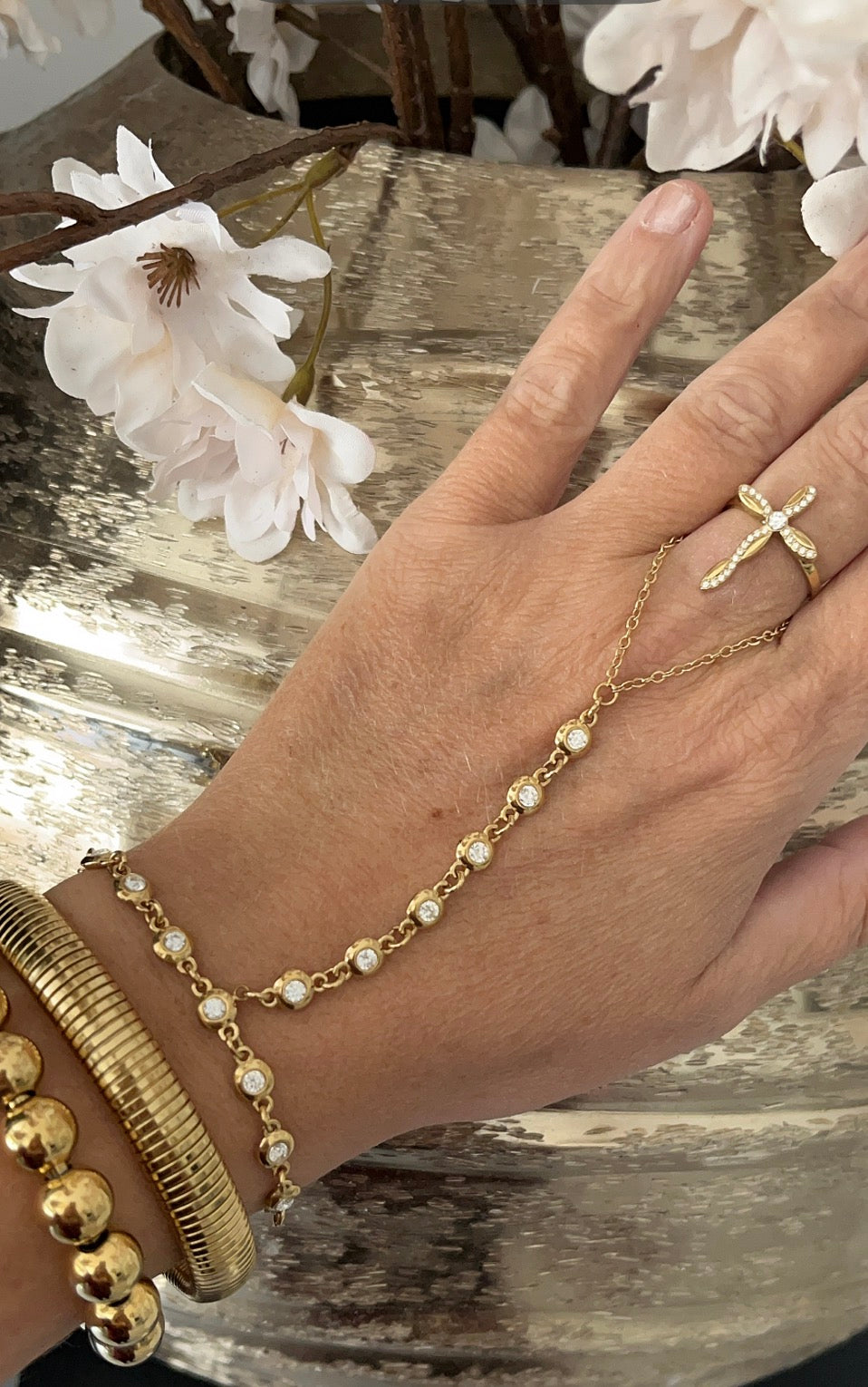 Twisted Cross Strass Ring