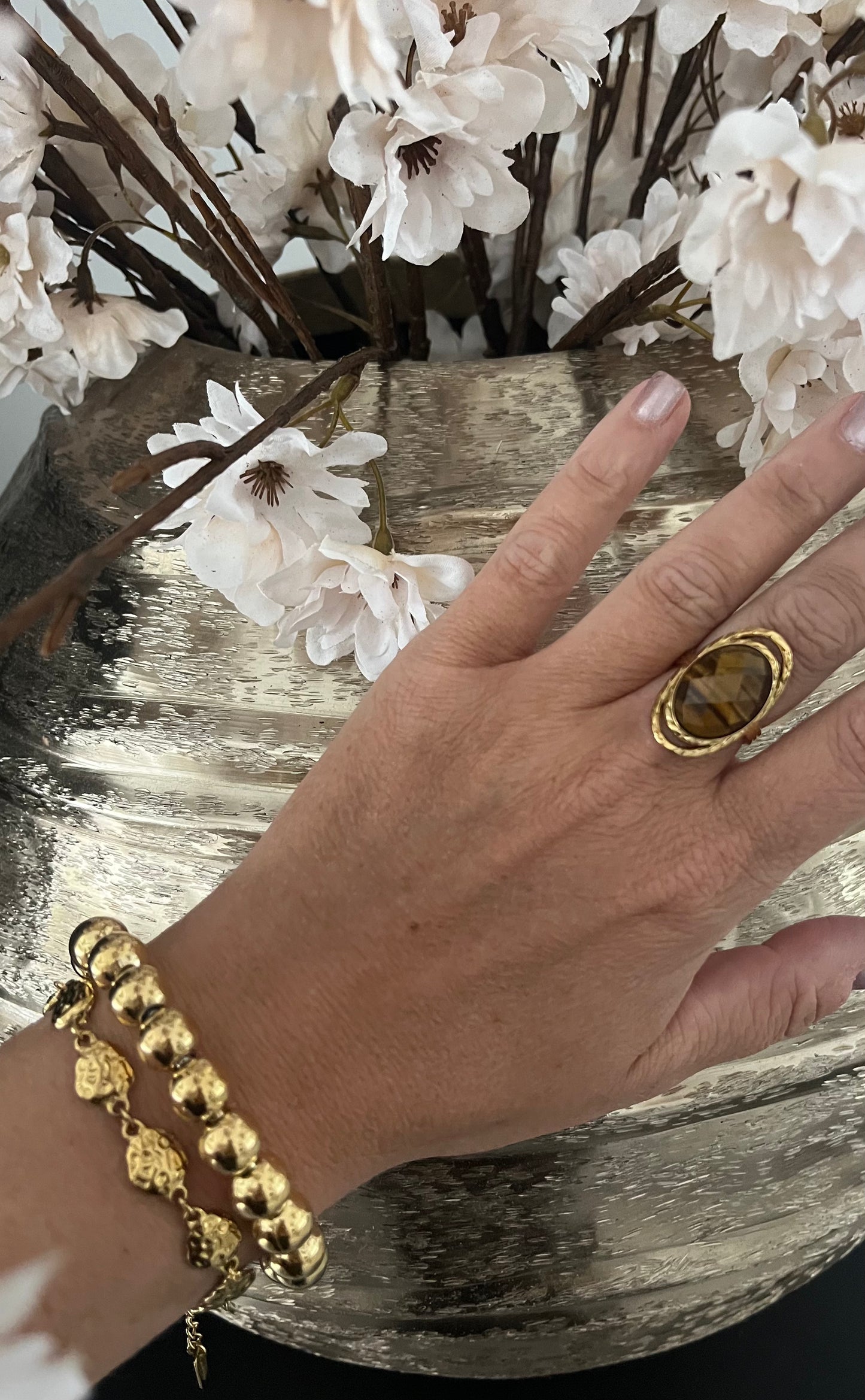 Shiney Brown Stone Ring