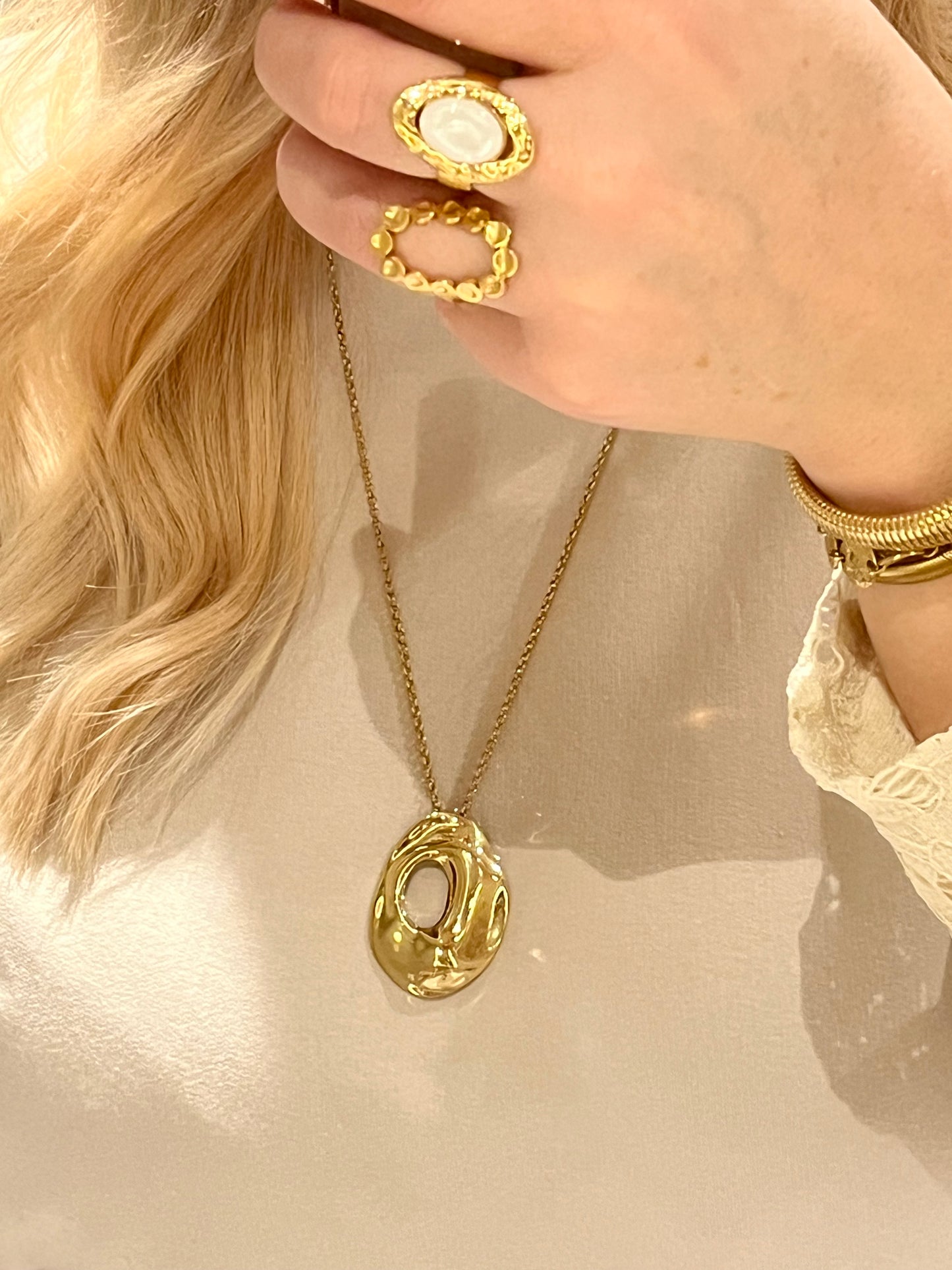 Cylia Necklace