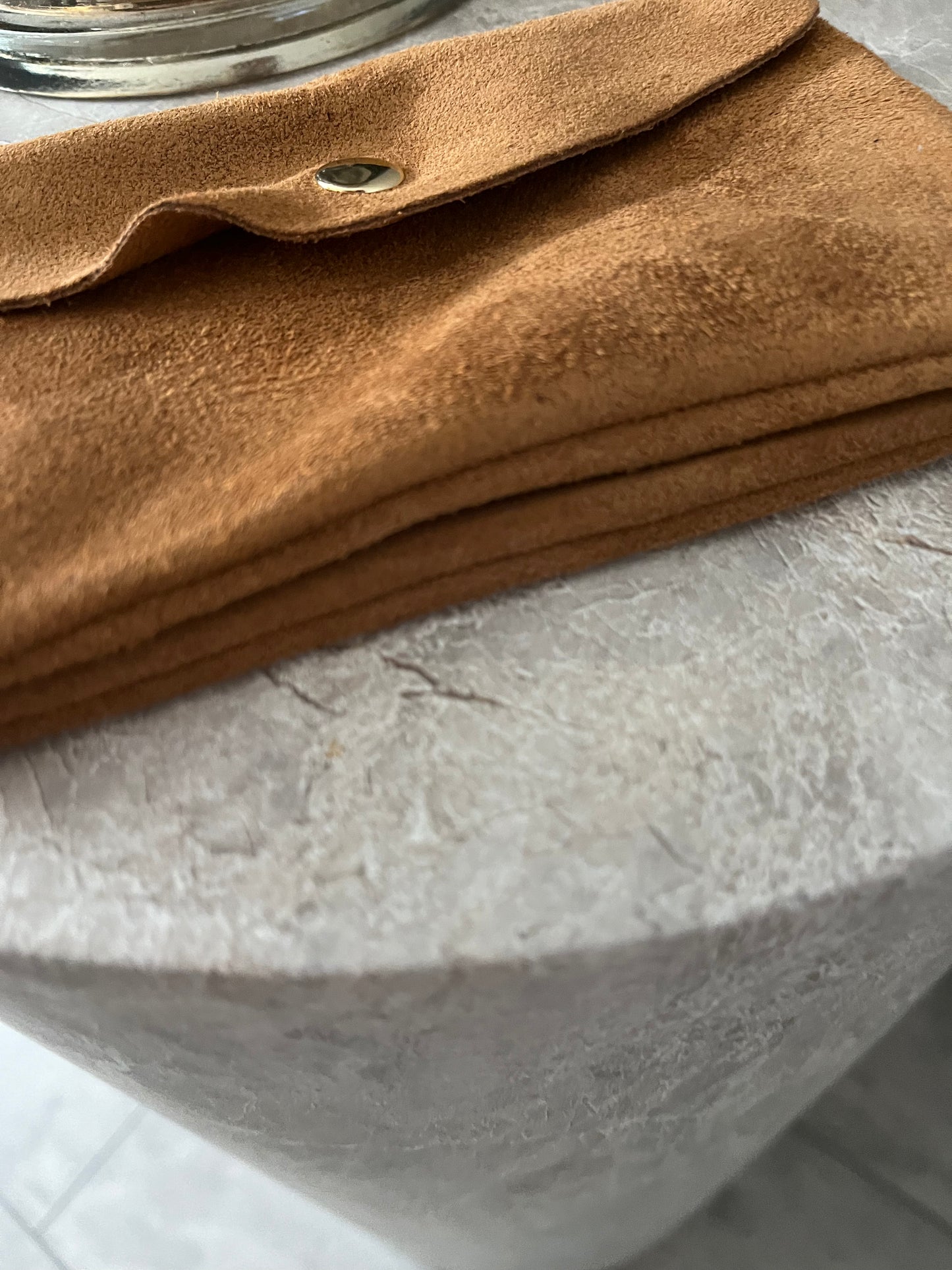 Jess Portemonnee Suede Big | Cognac