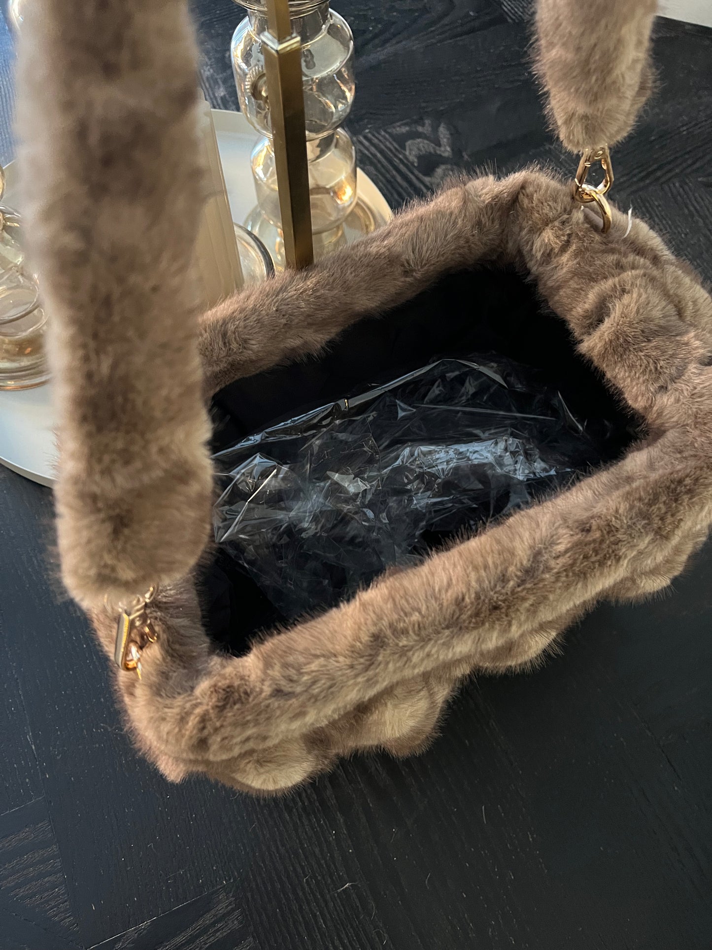 Fluffy Bag Destiny | Bruin