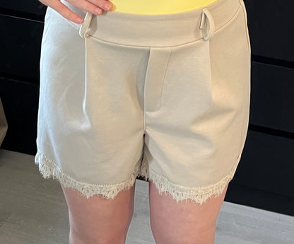 Jess Lace Short | Beige