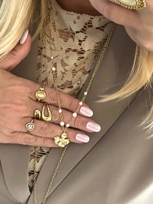 Collier Fleur Perles Blanches