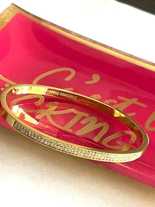 Victoria Bangle