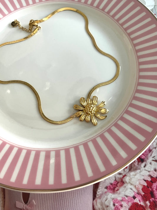 Sunflower Necklace | Gold