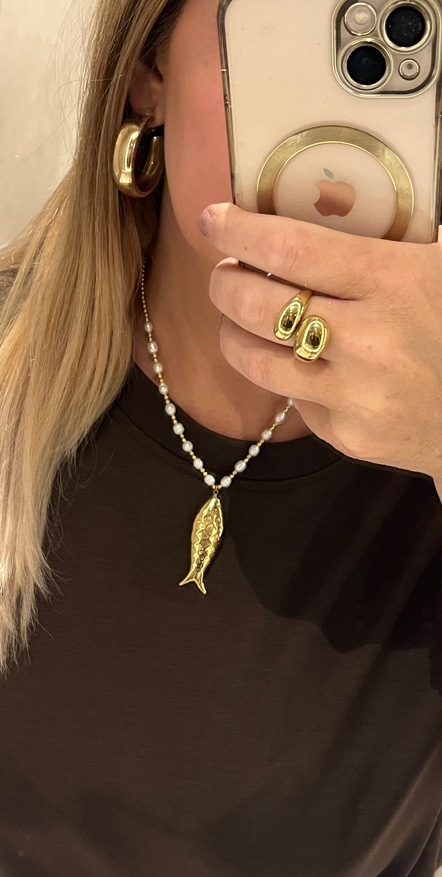 Fishy Pearl Necklace