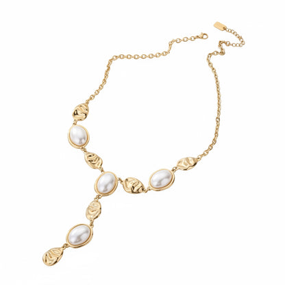 Chalina Pearl Necklace