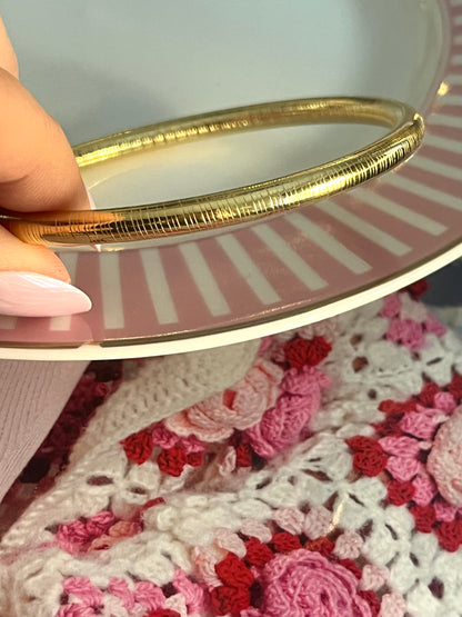 Summertime Bangle | 🩷 This bangle has no closure🩷