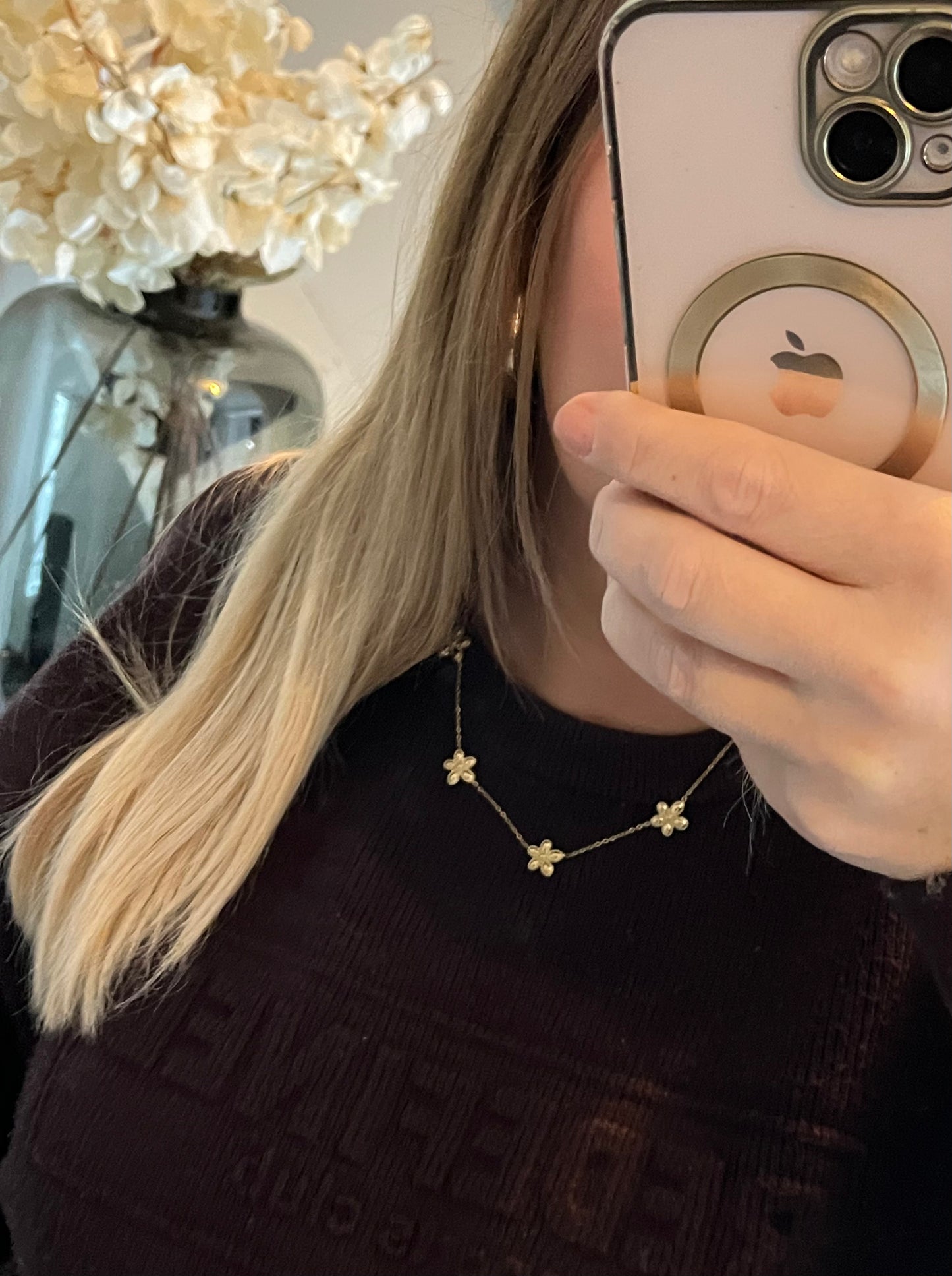 Little Flower Necklace