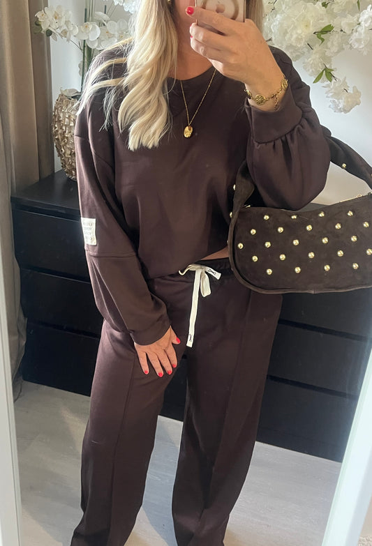 Jess Set | Bruin