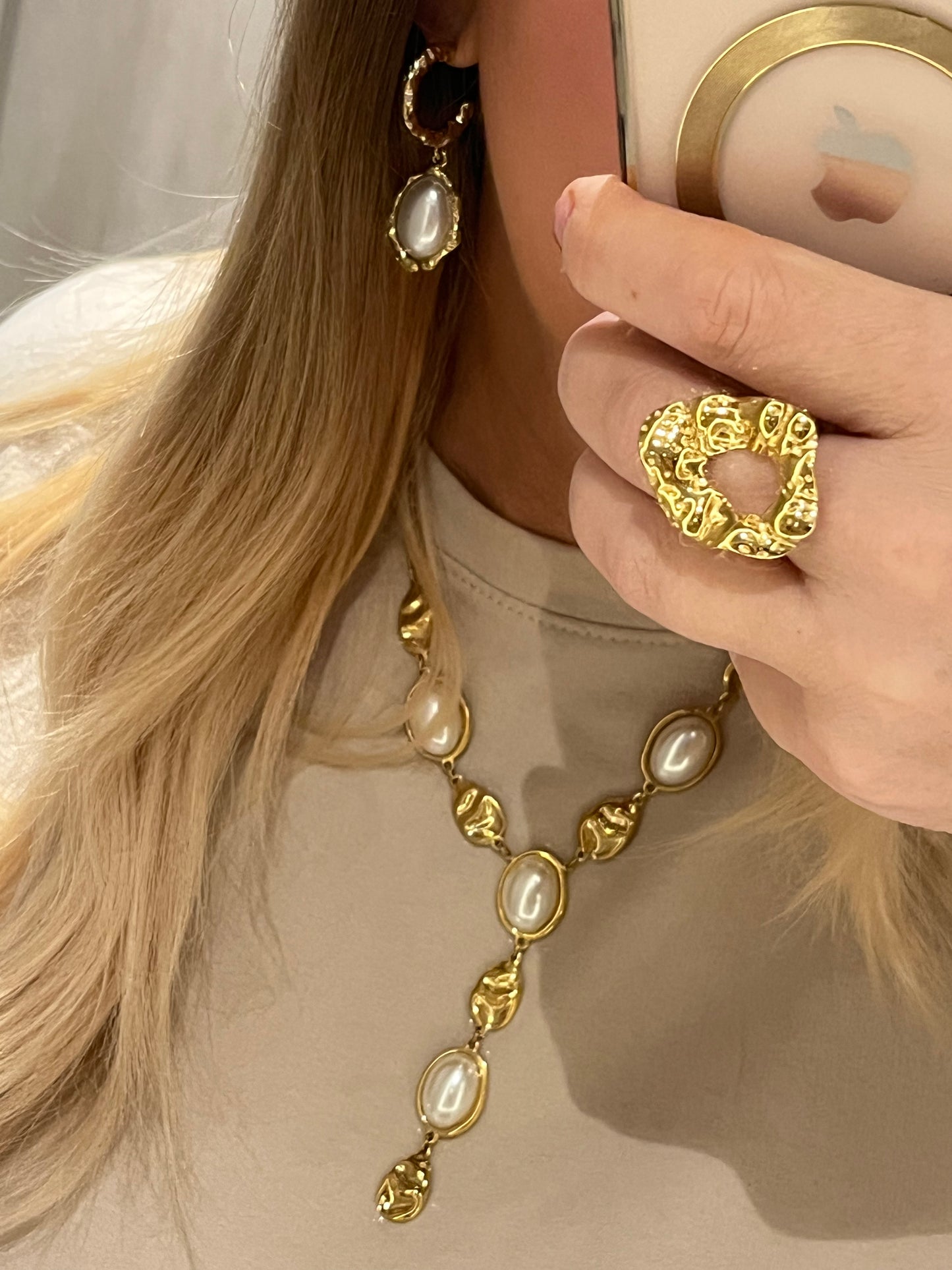 White Pearl Earrings