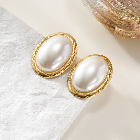 Classy Pearl Earrings