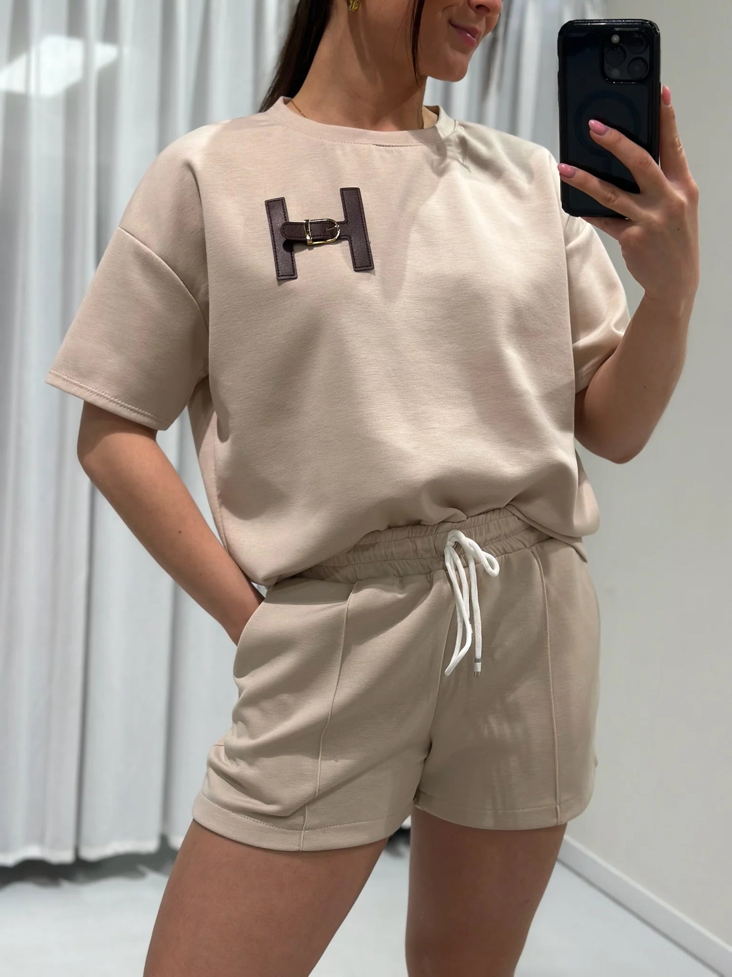 Hillary Set
