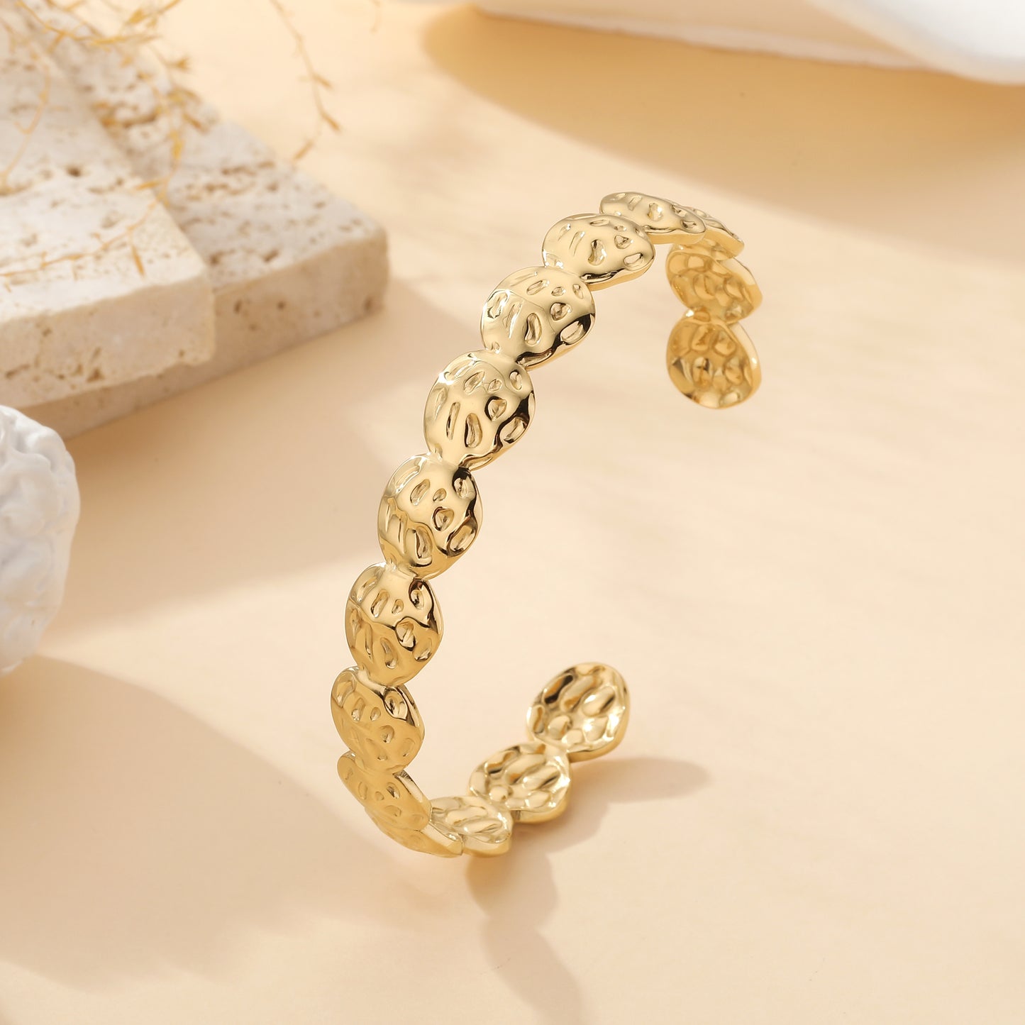 Selina Bangle