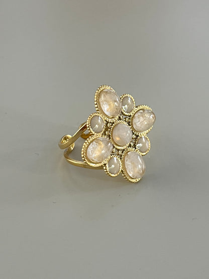 Flower Ring Statement | Beige