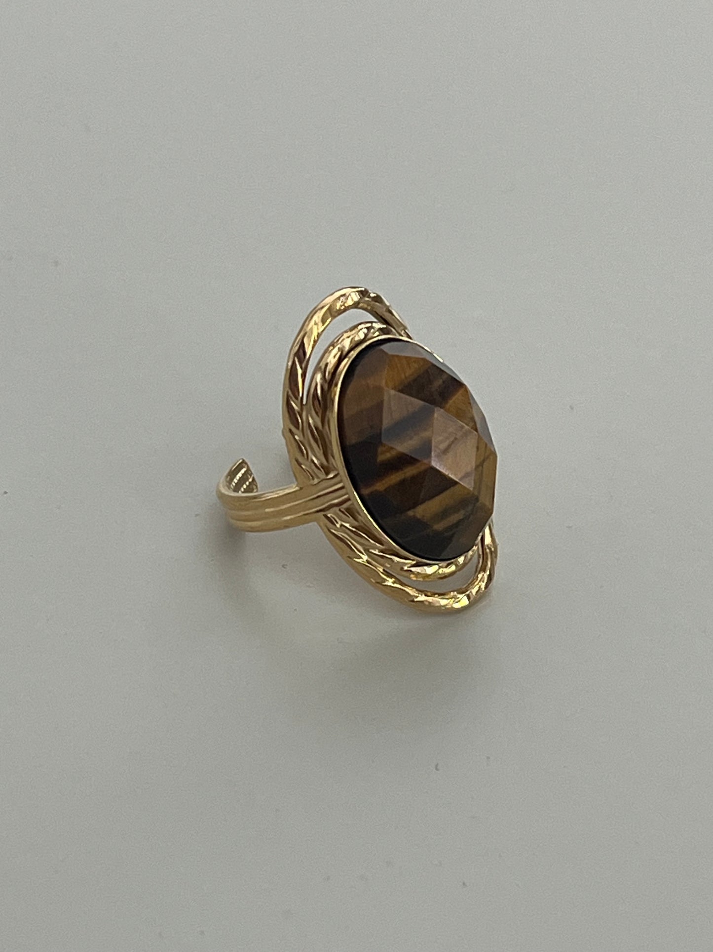 Shiney Brown Stone Ring