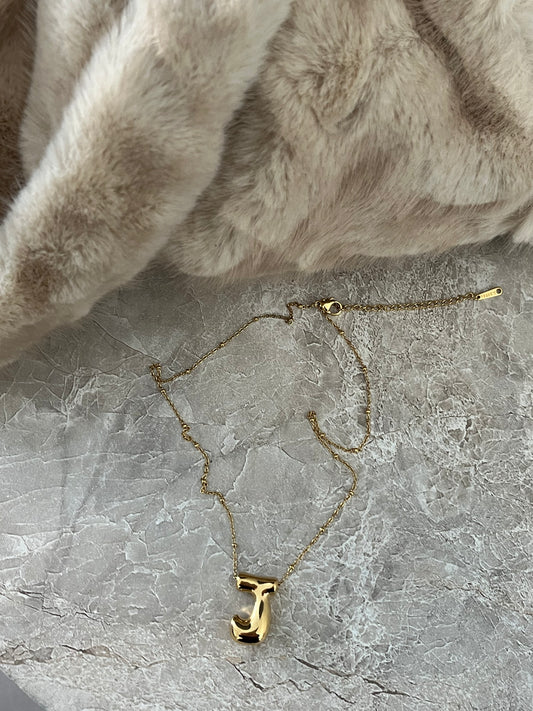 Initiaal Ketting | J