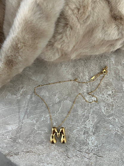 Initiaal Ketting | M