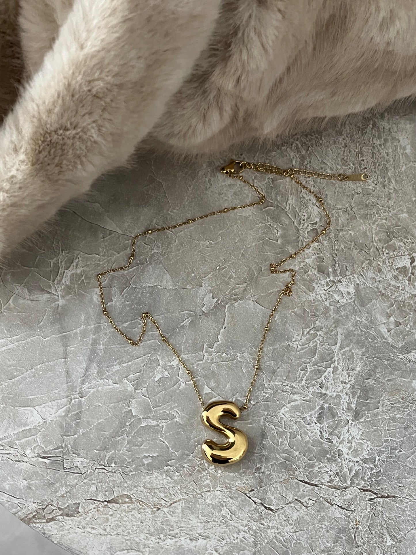 Initiaal Ketting | S