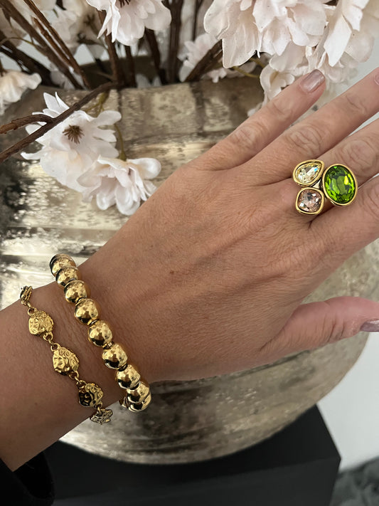 Phoeby Ring