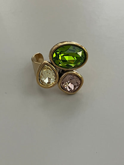 Phoeby Ring