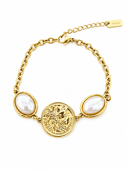 Tiara White Pearl Bracelet | A002