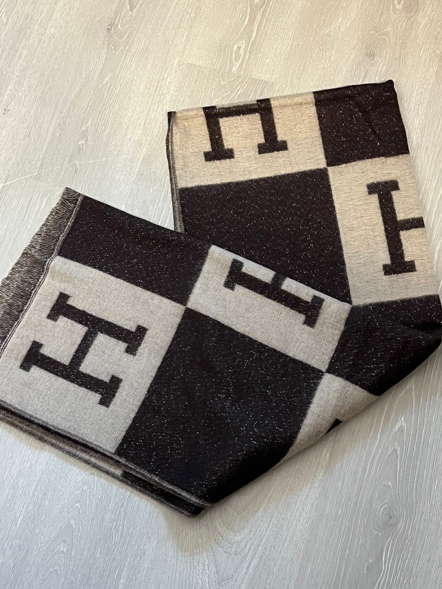 Hillary Sjaal | Donkerbruin/Beige