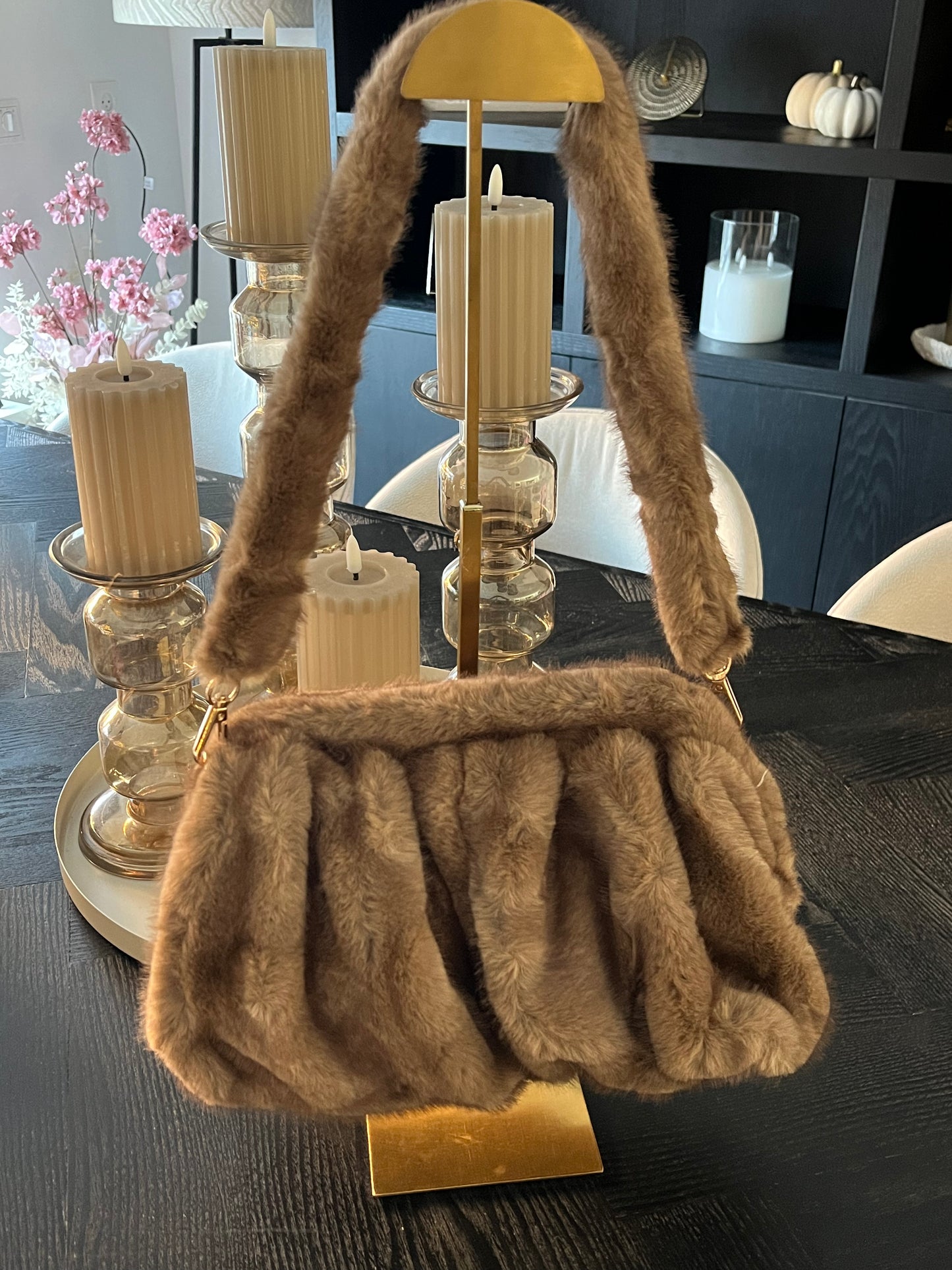 Fluffy Bag Destiny | Bruin