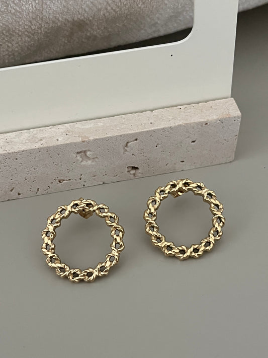 Round Chique Earrings