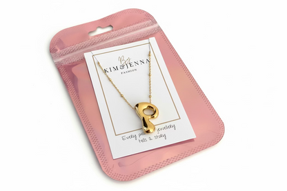 Initiaal Ketting | P